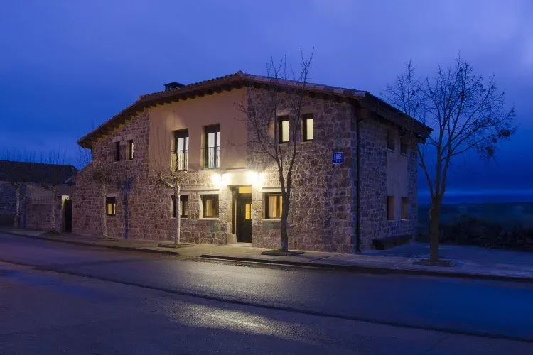 Imagen de CASA EN LA NOCHE
