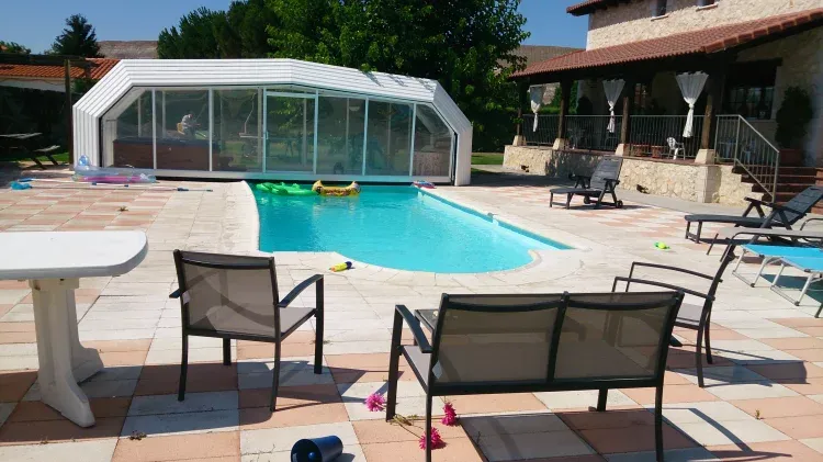 Imagen de Exterior Piscina